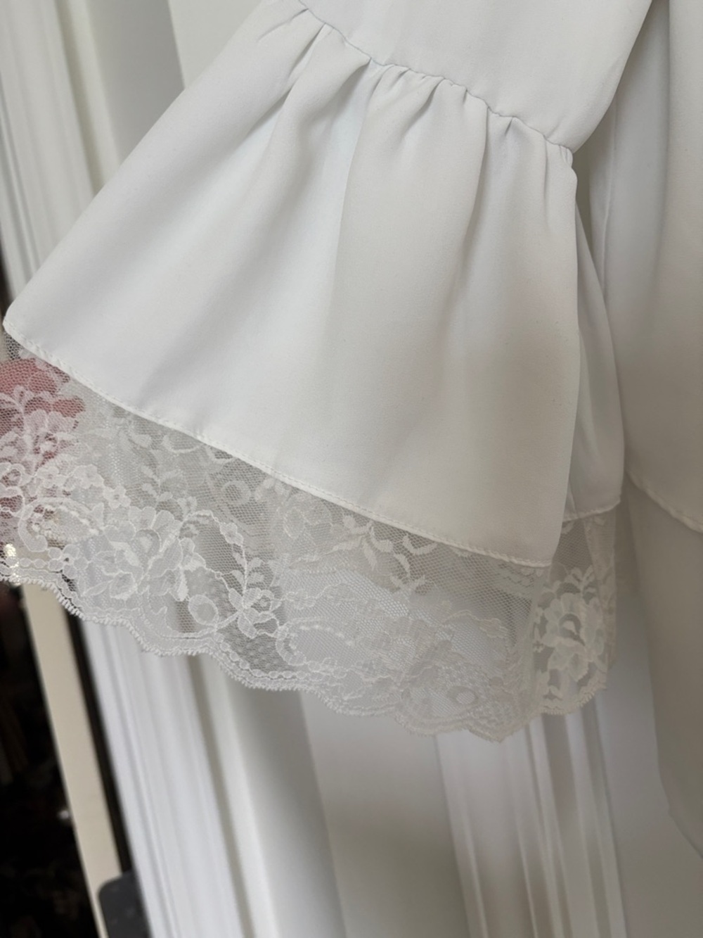 Vince Camuto Ivory V-Neck Lace-Trim Bell Sleeve Blouse - Picture 3 of 4